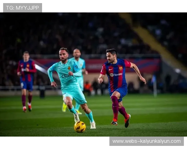 巴萨确认贝尔纳尔留队，弗里克视其为主力后腰未来