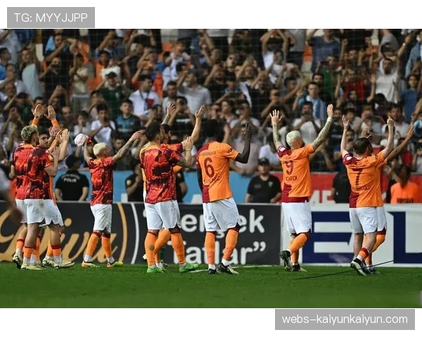 土超：费内巴切击败加拉塔萨雷，赢得伊斯坦布尔德比